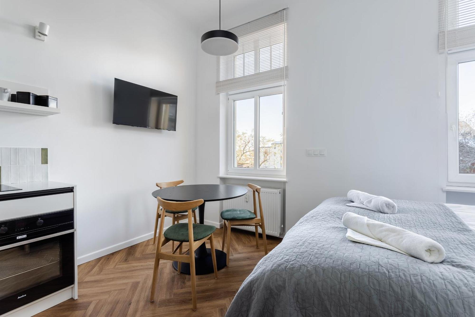Przytulne I Komfortowe Studia Very Berry W Poznaniu By Noclegi Renters Buitenkant foto