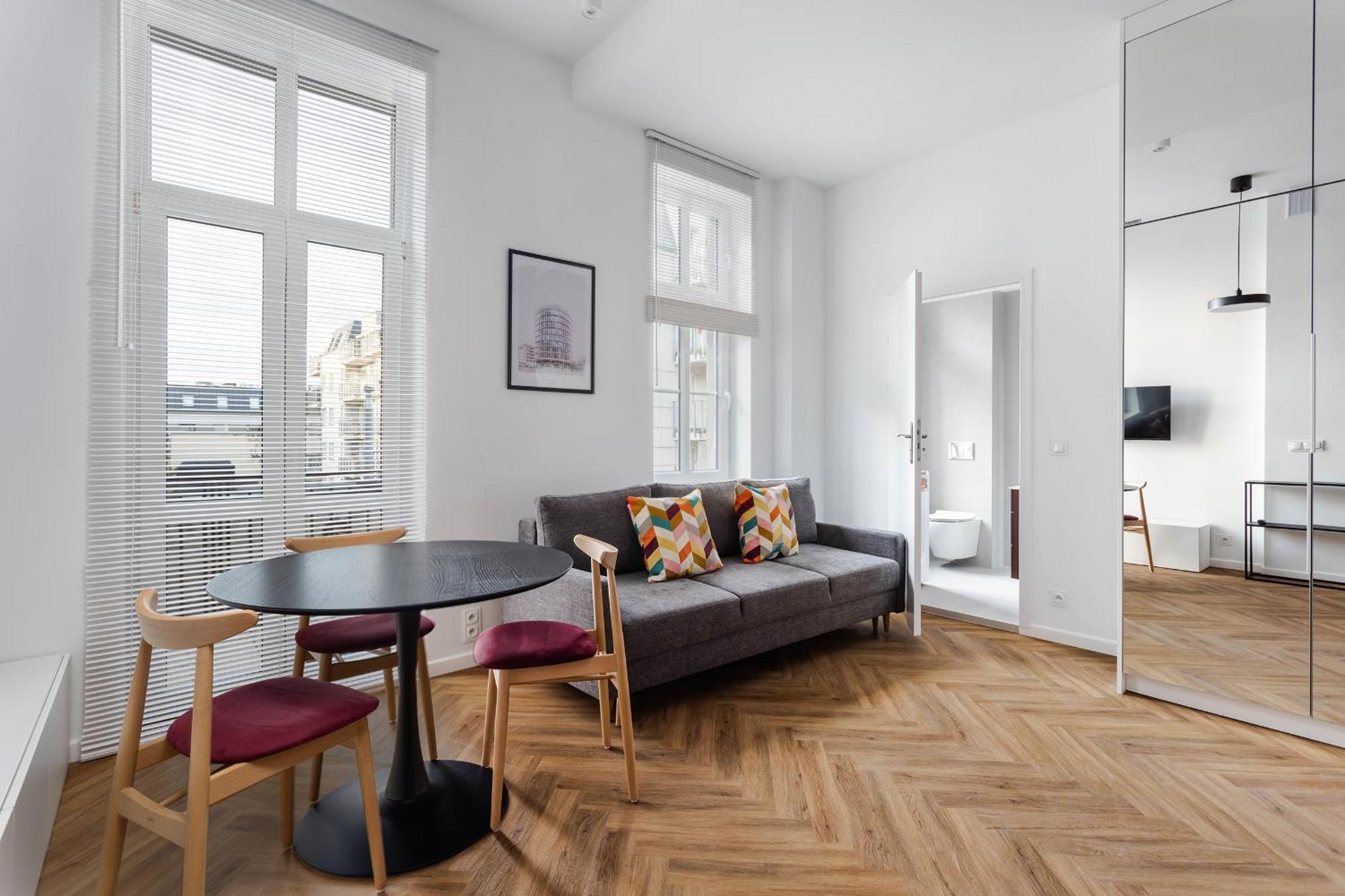 Przytulne I Komfortowe Studia Very Berry W Poznaniu By Noclegi Renters Buitenkant foto